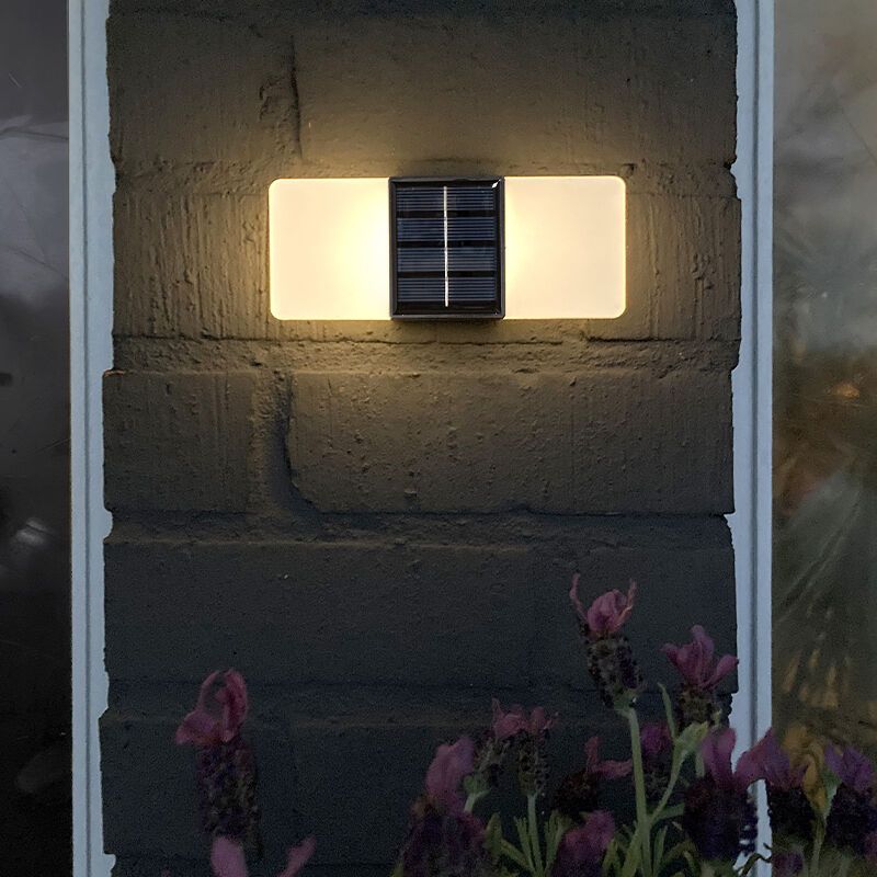 Műanyag napelemes kültéri fali lámpa fehér, Amier, 0,3 W, 3000 K LED, IP44