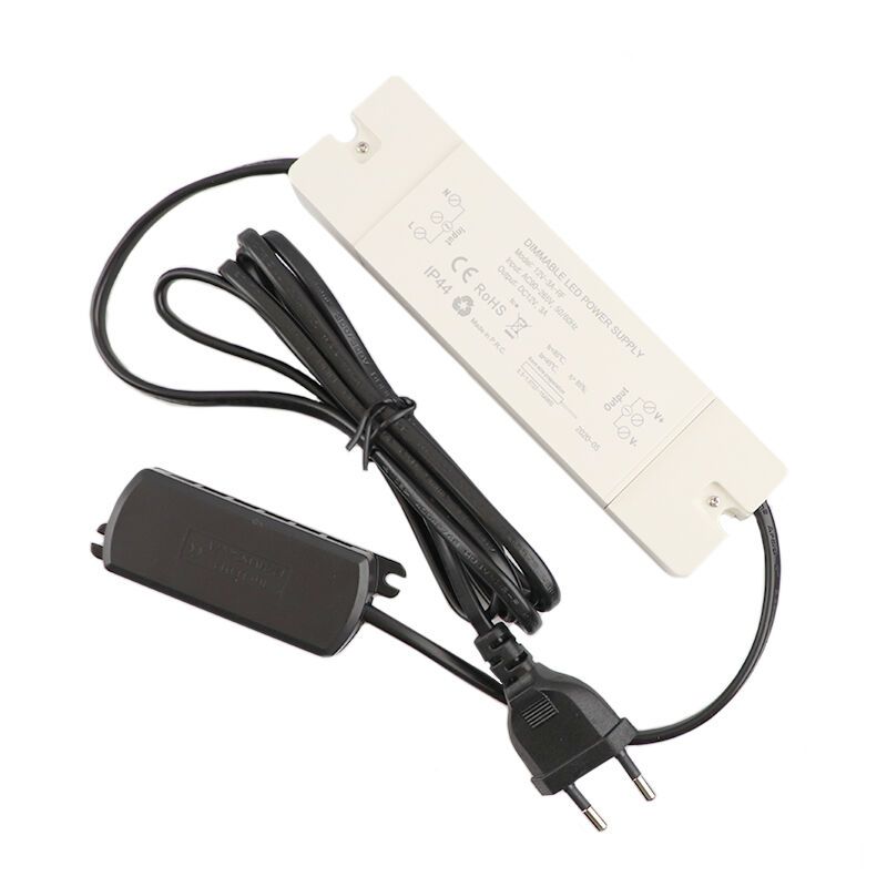 Elosztódoboz transzformátorral a plug and play tornácvilágításhoz Elosztódoboz transzformátorral a plug and play tornácvilágításhoz