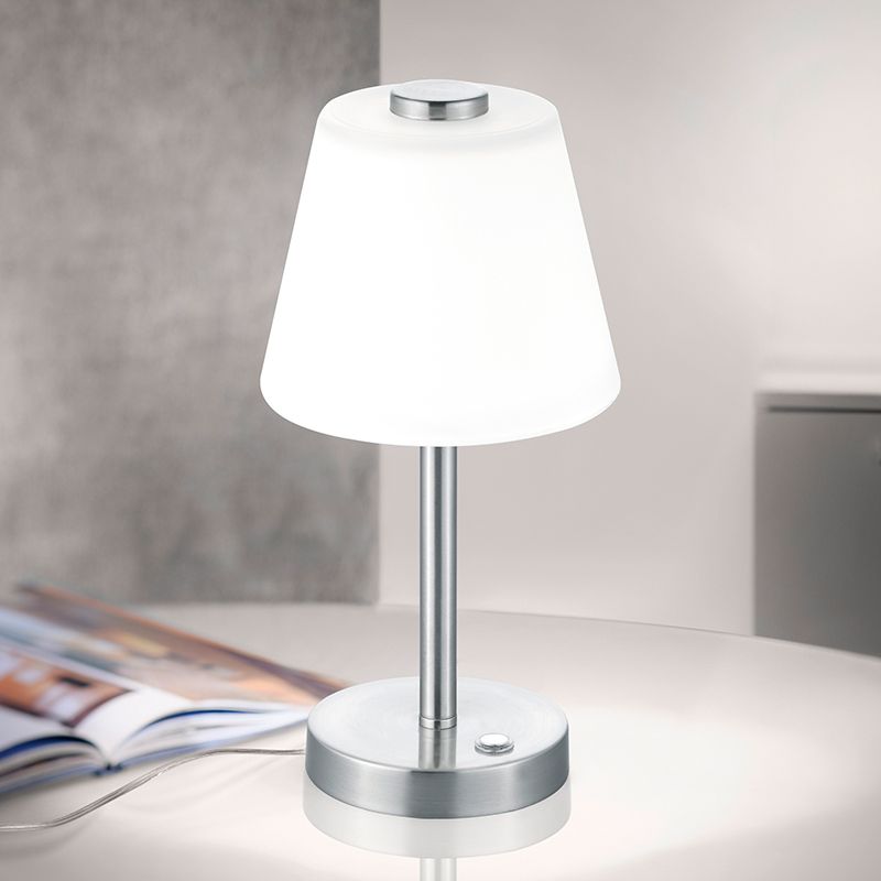 Nikkel fém asztali lámpa, Liv, 4 W, 3000 K LED, kapcsolóval Nikkel fém asztali lámpa, Liv, 4 W, 3000 K LED, kapcsolóval