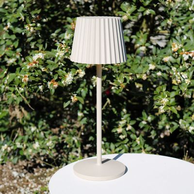 Bézs műanyag kültéri asztali lámpa, Justine, 2 W, 2700 K LED, IP54, kosketushimmentimellä