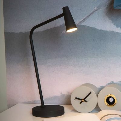 Fekete alumínium újratölthető asztali lámpa, Stirling, 3 W, 2700 K LED, kosketushimmentimellä
